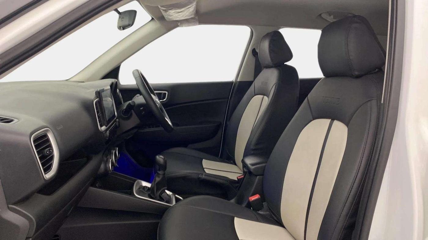 2022 Hyundai VENUE S+ 1.2, Petrol, Manual, 18,132 km, Right Side Front Door Cabin
