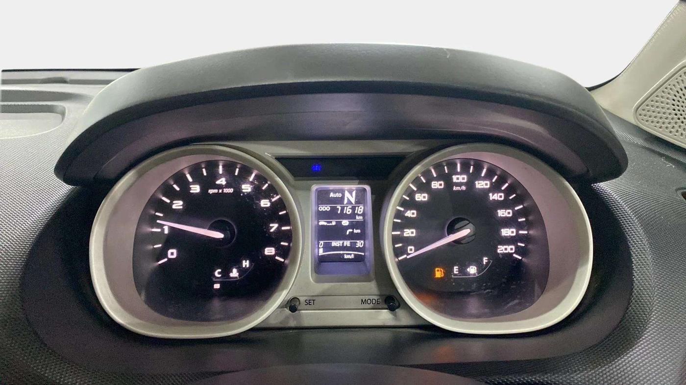 2017 Tata Tiago XZA PETROL, Petrol, Automatic, 71,649 km, Odometer Image