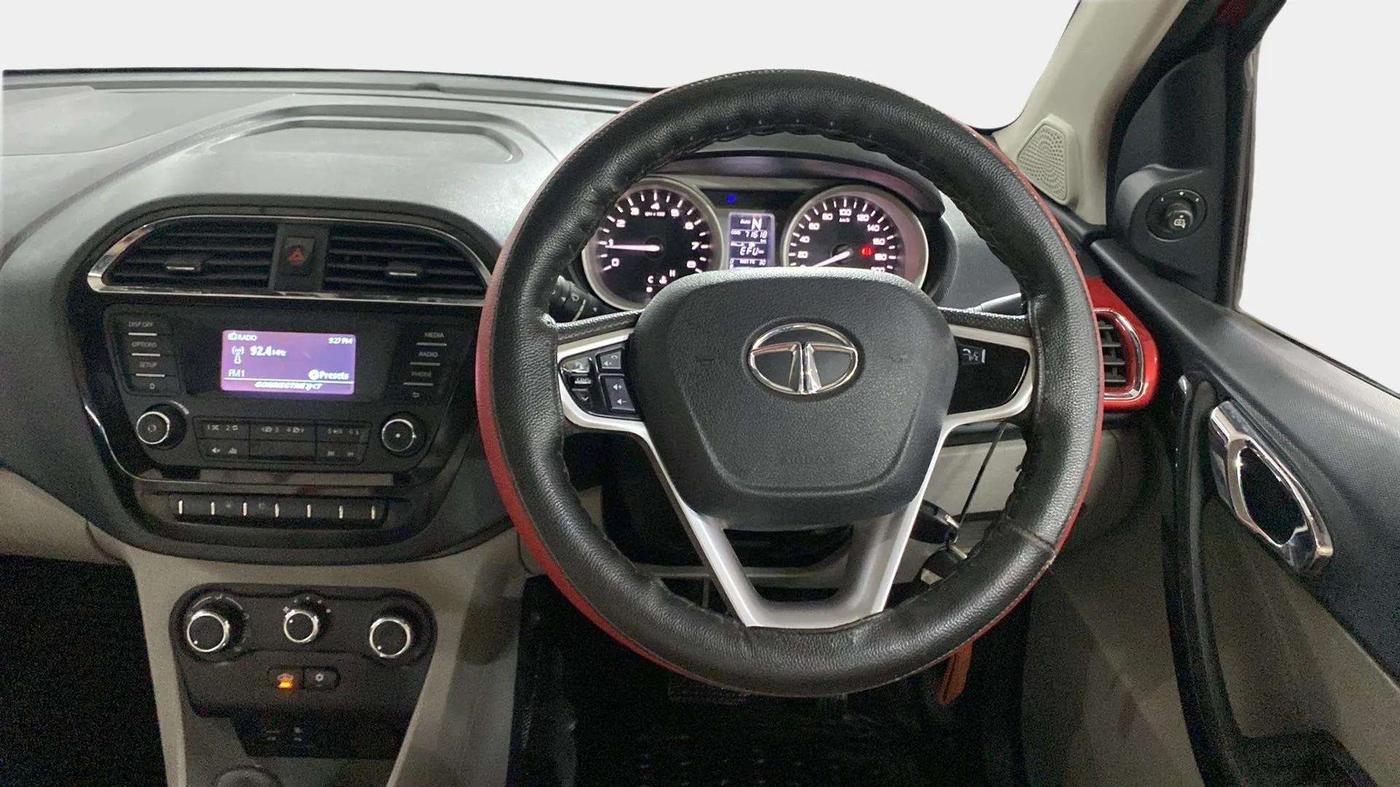 2017 Tata Tiago XZA PETROL, Petrol, Automatic, 71,649 km, Steering Wheel Close Up