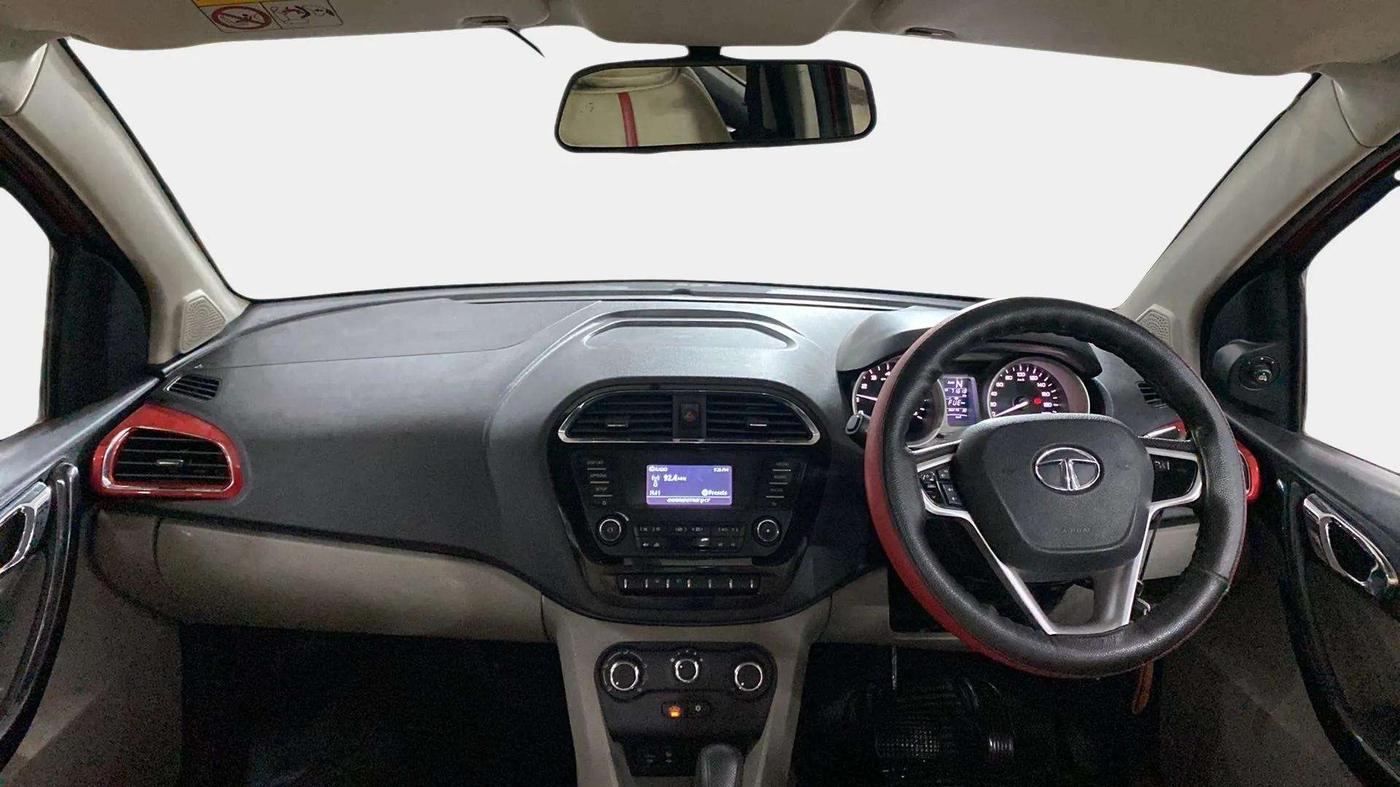 2017 Tata Tiago XZA PETROL, Petrol, Automatic, 71,649 km, Dashboard