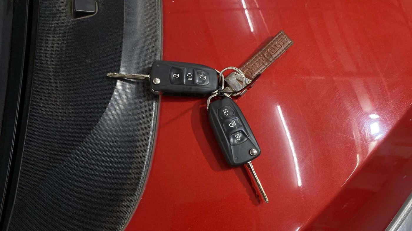 2017 Tata Tiago XZA PETROL, Petrol, Automatic, 71,649 km, Key Close Up
