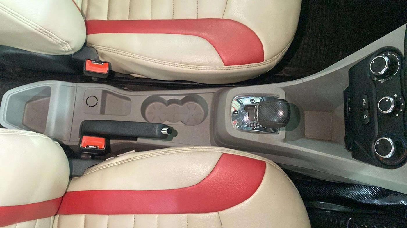 2017 Tata Tiago XZA PETROL, Petrol, Automatic, 71,649 km, Gear Lever