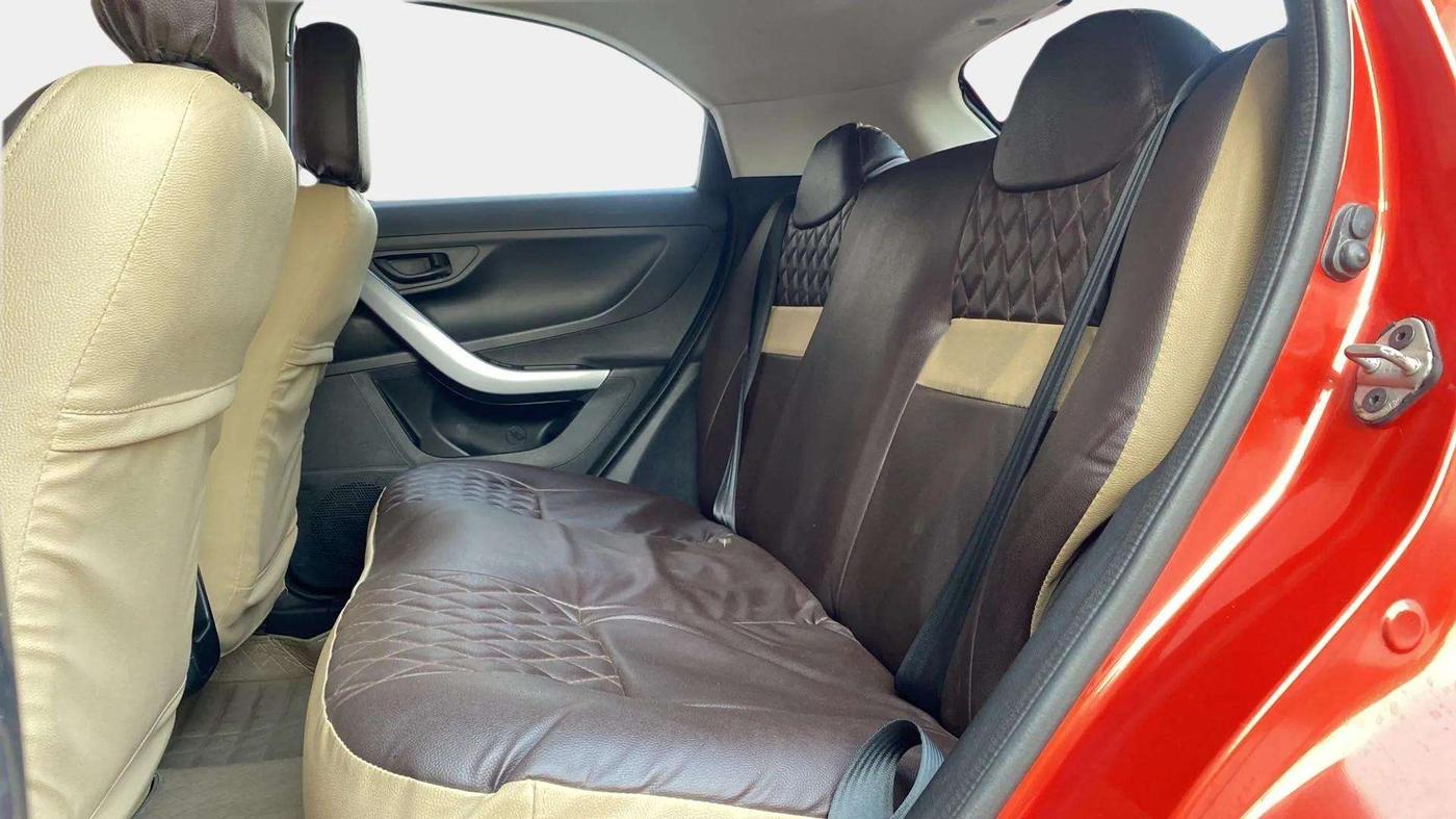 2020 Tata NEXON XM PETROL, Petrol, Manual, 28,637 km, Right Side Rear Door Cabin