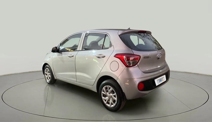 2017 Hyundai Grand i10 SPORTZ 1.1 CRDI, Diesel, Manual, 1,00,131 km, Left Back Diagonal