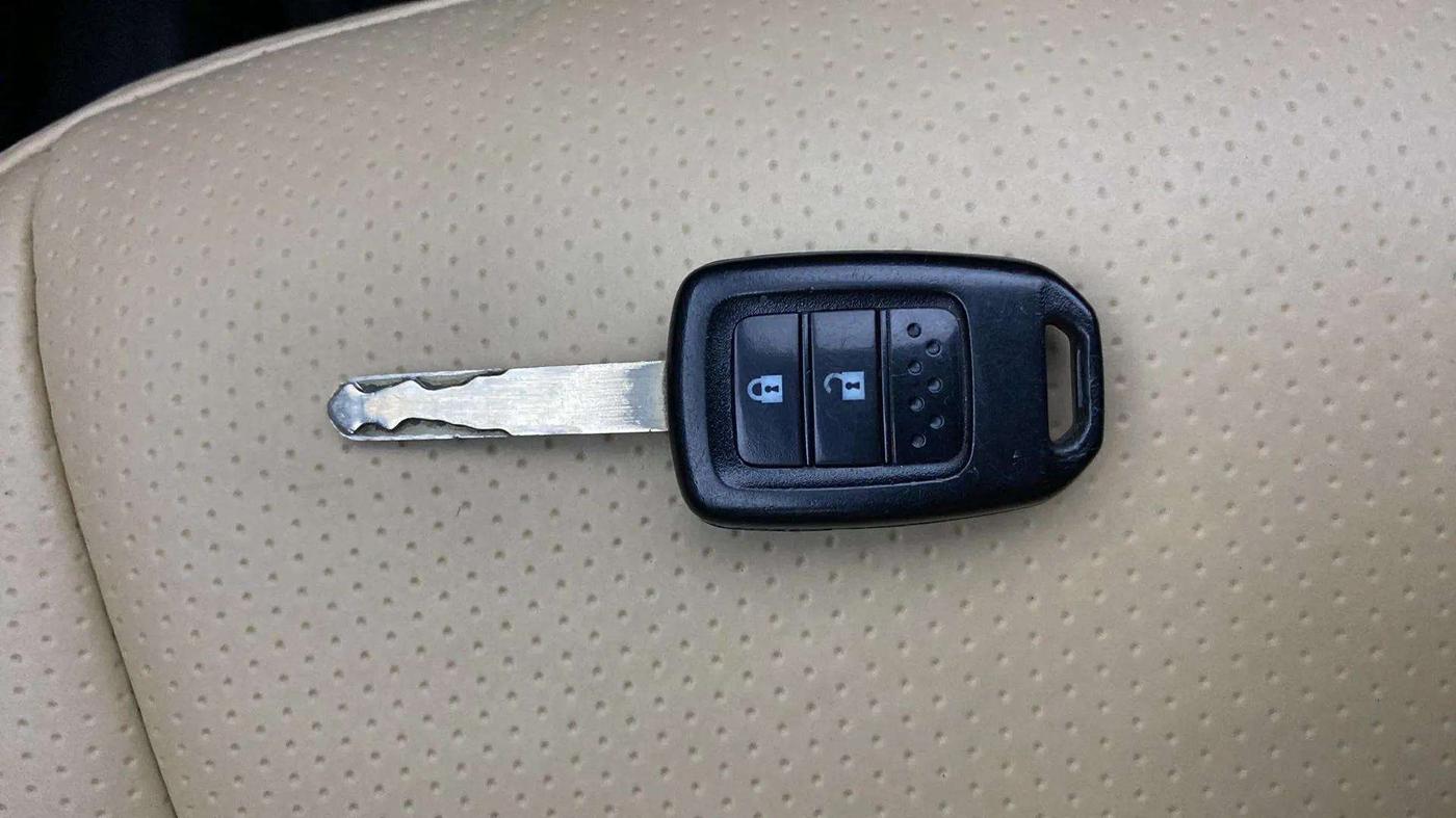 2014 Honda City 1.5L I-VTEC V MT, Petrol, Manual, 87,463 km, Key Close Up