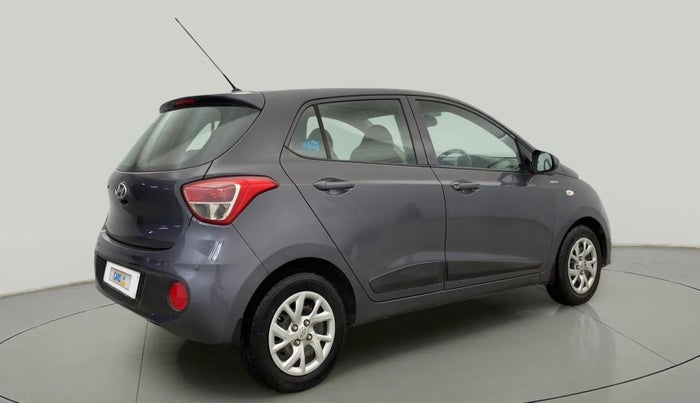 2018 Hyundai Grand i10 MAGNA AT 1.2 KAPPA VTVT, Petrol, Automatic, 40,593 km, Right Back Diagonal