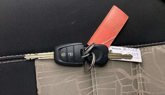 2018 Hyundai Grand i10 MAGNA AT 1.2 KAPPA VTVT, Petrol, Automatic, 40,593 km, Key Close Up