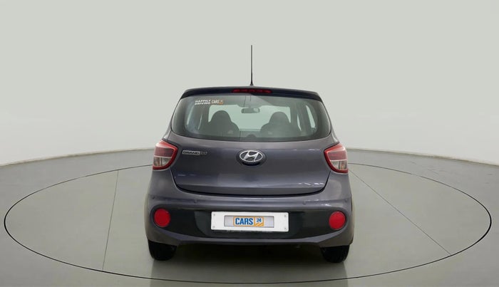 2018 Hyundai Grand i10 MAGNA AT 1.2 KAPPA VTVT, Petrol, Automatic, 40,593 km, Back/Rear