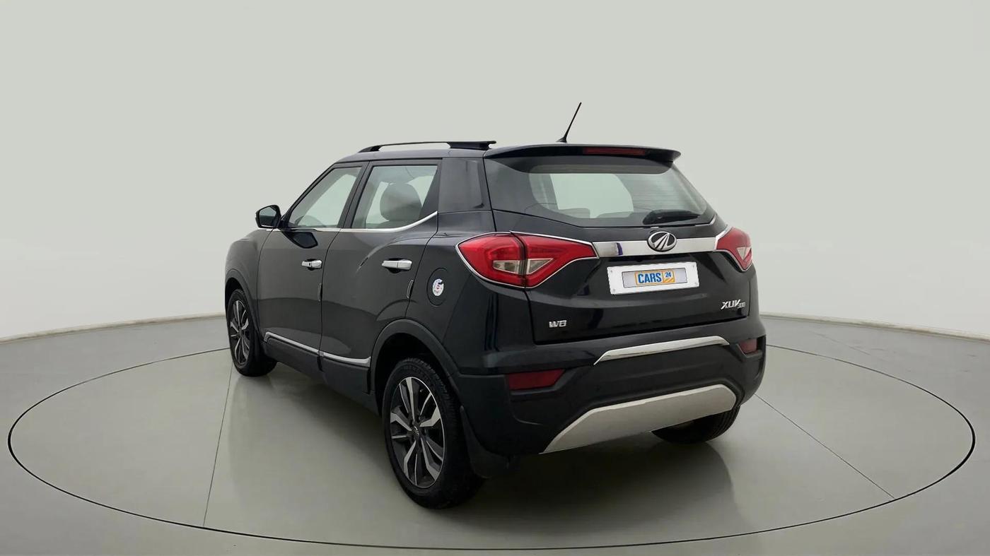 2021 Mahindra XUV300 W8 (O) 1.2 PETROL, Petrol, Manual, 29,918 km, Left Back Diagonal