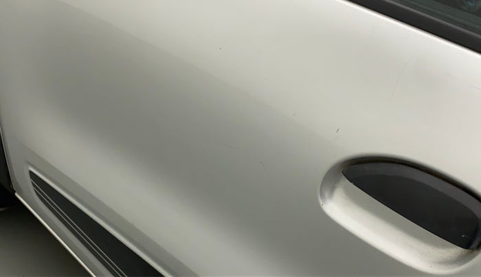 2020 Renault Kwid NEOTECH RXL 1.0 AMT, Petrol, Automatic, 19,481 km, Front passenger door - Minor scratches