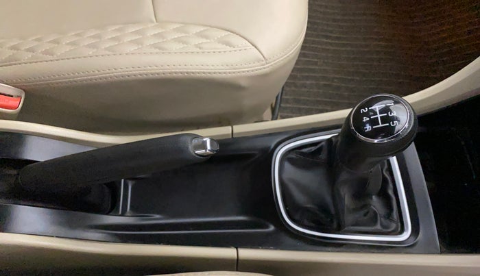 2018 Maruti Ciaz ZETA 1.5 SHVS MT PETROL, Petrol, Manual, 8,361 km, Gear Lever