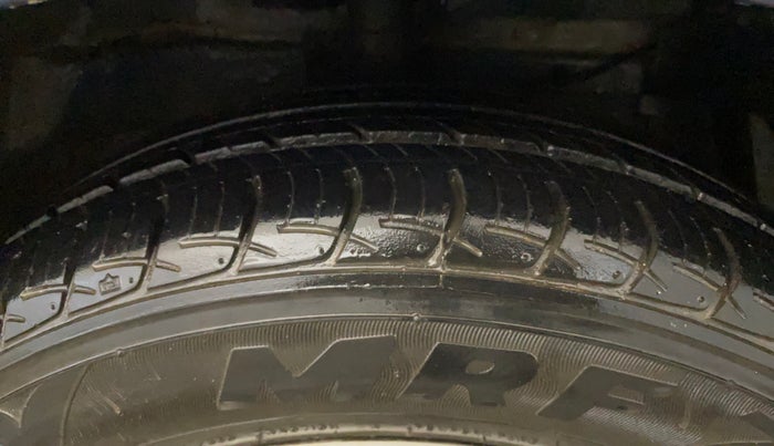 2018 Maruti Ciaz ZETA 1.5 SHVS MT PETROL, Petrol, Manual, 8,361 km, Right Front Tyre Tread