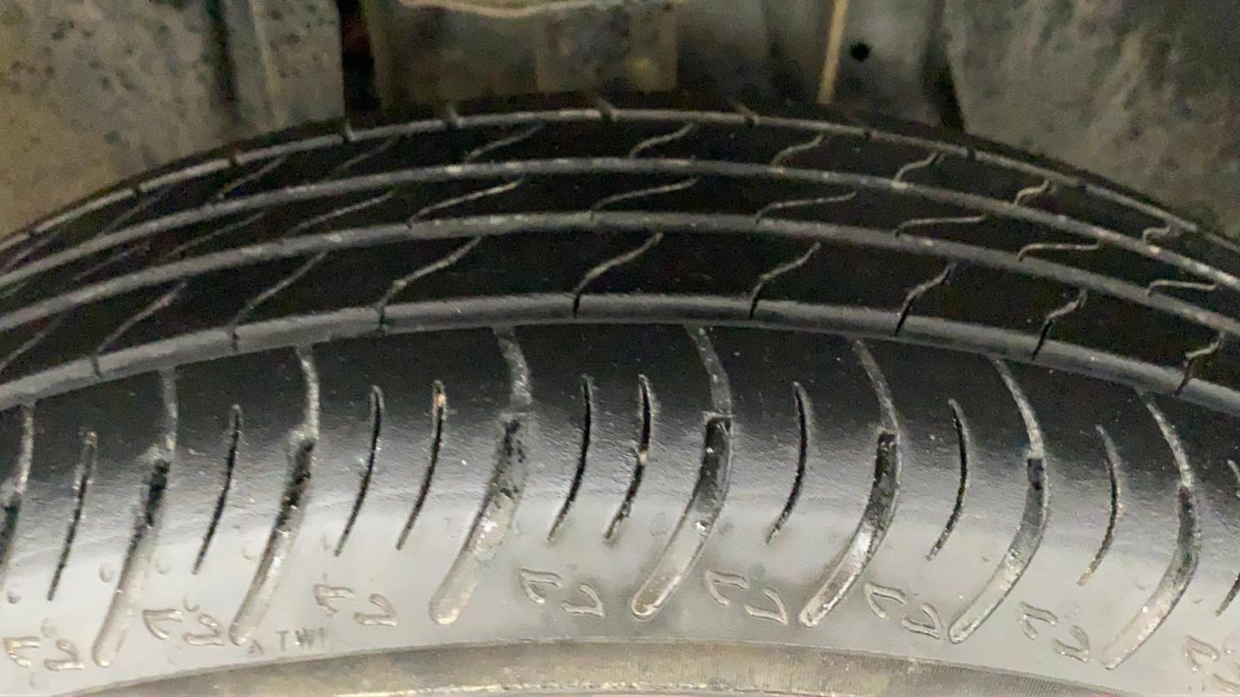 2022 Nissan MAGNITE XV TURBO, Petrol, Manual, 12,527 km, Right Front Tyre Tread