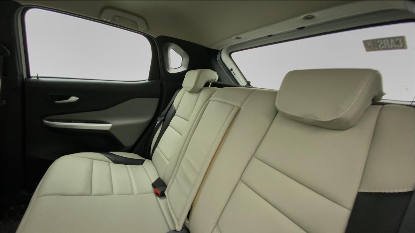 2022 Nissan MAGNITE XV TURBO, Petrol, Manual, 12,527 km, Right Side Rear Door Cabin
