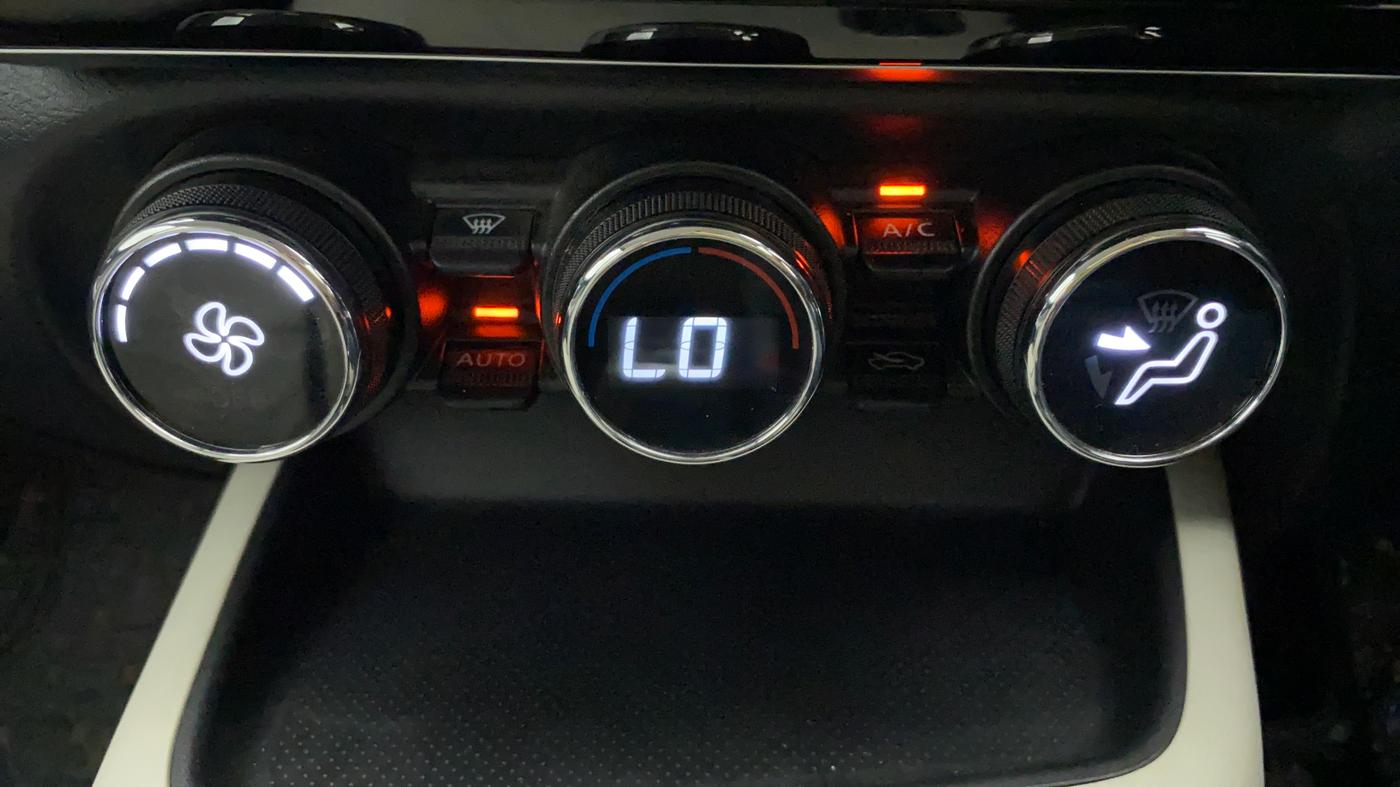 2022 Nissan MAGNITE XV TURBO, Petrol, Manual, 12,527 km, Automatic Climate Control