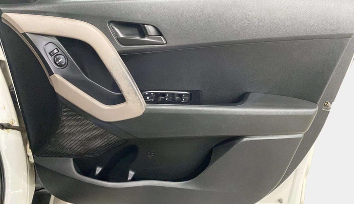 2017 Hyundai Creta E 1.6 PETROL, Petrol, Manual, 61,780 km, Driver Side Door Panels Control
