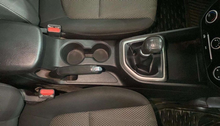 2017 Hyundai Creta E 1.6 PETROL, Petrol, Manual, 61,780 km, Gear Lever
