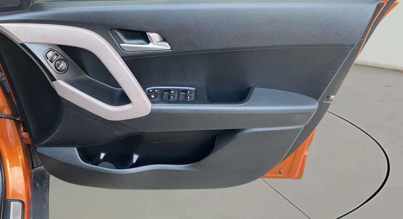 2018 Hyundai Creta SX 1.6 PETROL, Petrol, Manual, 39,152 km, Driver Side Door Panels Control