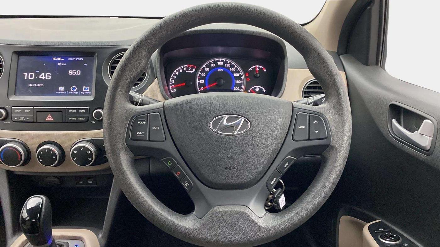 2017 Hyundai Grand i10 SPORTZ AT 1.2 KAPPA VTVT, Petrol, Automatic, 30,657 km, Steering Wheel Close Up