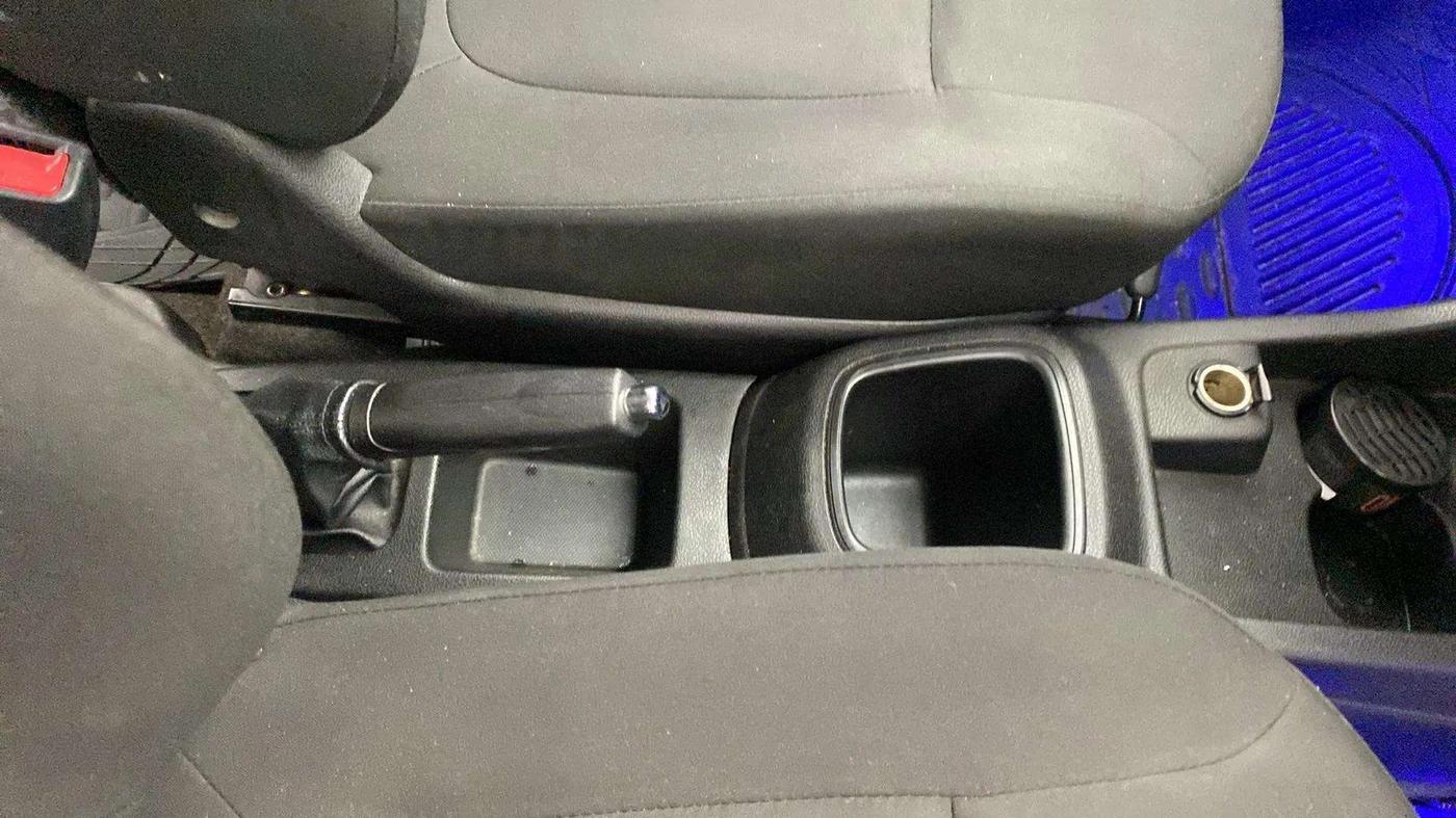 2019 Renault Kwid RXT 1.0 AMT (O), Petrol, Automatic, 41,245 km, Gear Lever