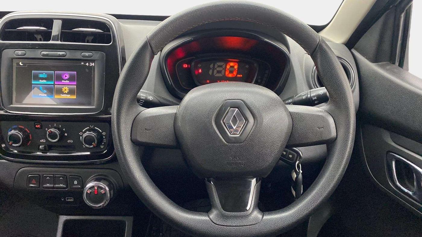 2019 Renault Kwid RXT 1.0 AMT (O), Petrol, Automatic, 41,245 km, Steering Wheel Close Up