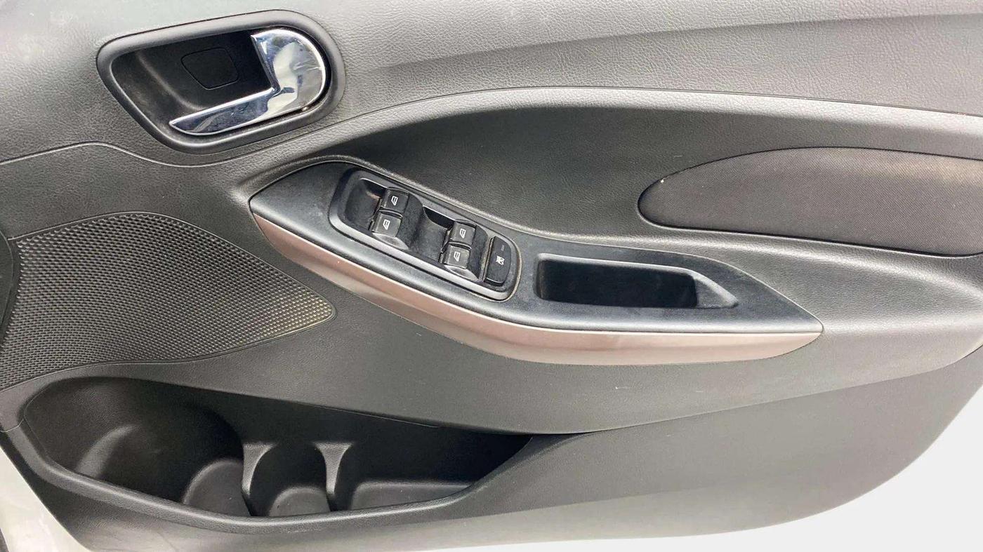 2019 Ford FREESTYLE TITANIUM 1.2 PETROL, Petrol, Manual, 42,198 km, Driver Side Door Panels Control