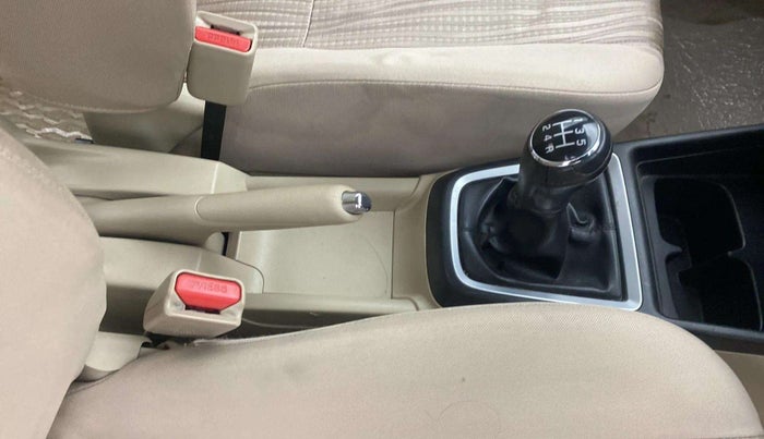 2018 Maruti Dzire VXI, Petrol, Manual, 27,762 km, Gear Lever