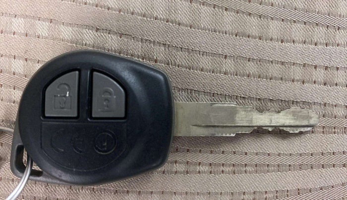 2018 Maruti Dzire VXI, Petrol, Manual, 27,762 km, Key Close Up