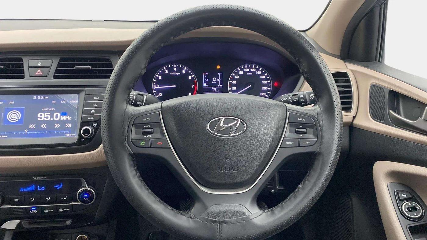 2017 Hyundai Elite i20 ASTA 1.2, Petrol, Manual, 23,306 km, Steering Wheel Close Up