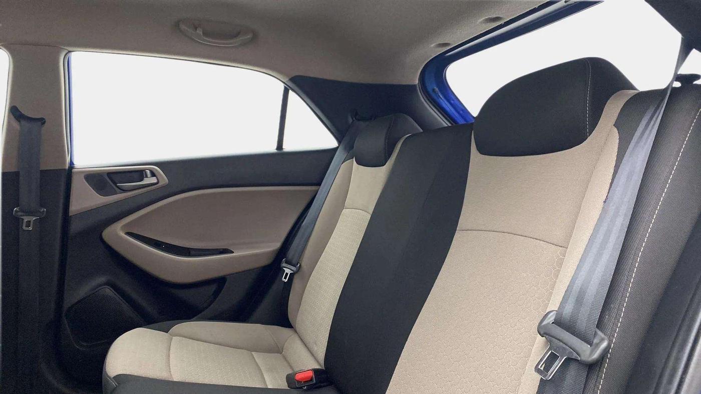 2014 Hyundai Elite i20 SPORTZ 1.2, Petrol, Manual, 59,299 km, Right Side Rear Door Cabin