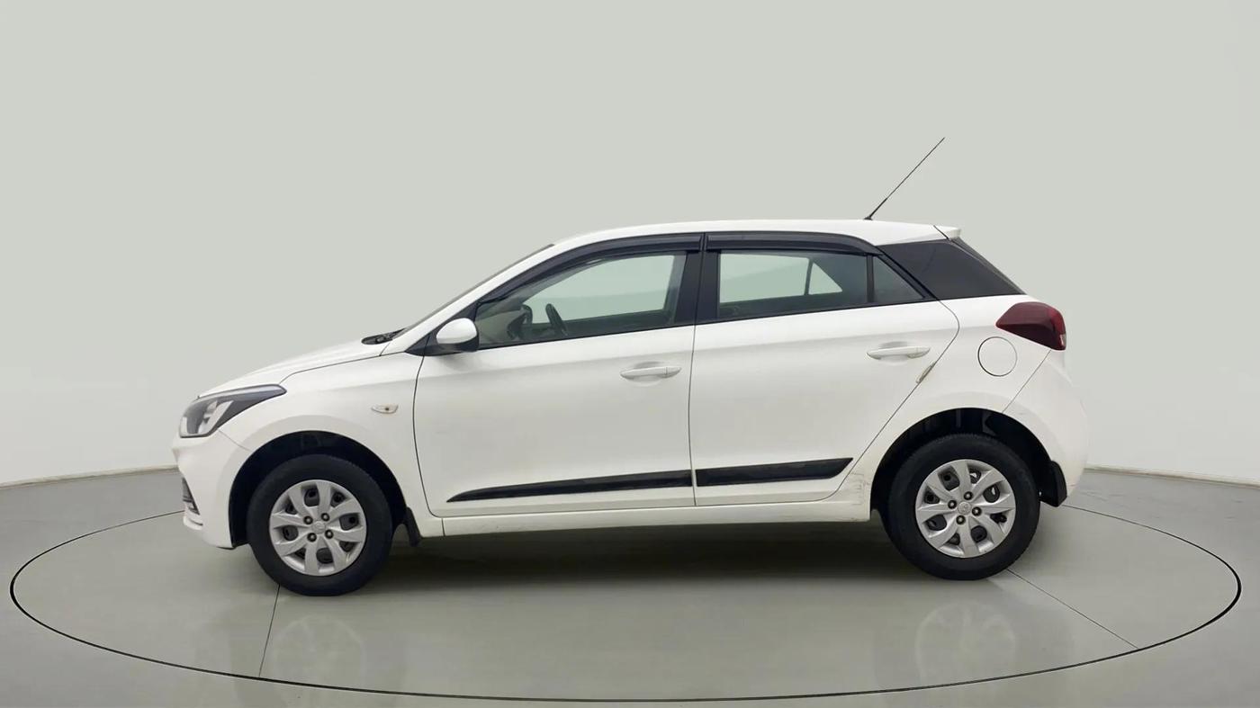 2019 Hyundai Elite i20 MAGNA PLUS 1.2, Petrol, Manual, 43,881 km, Left Side