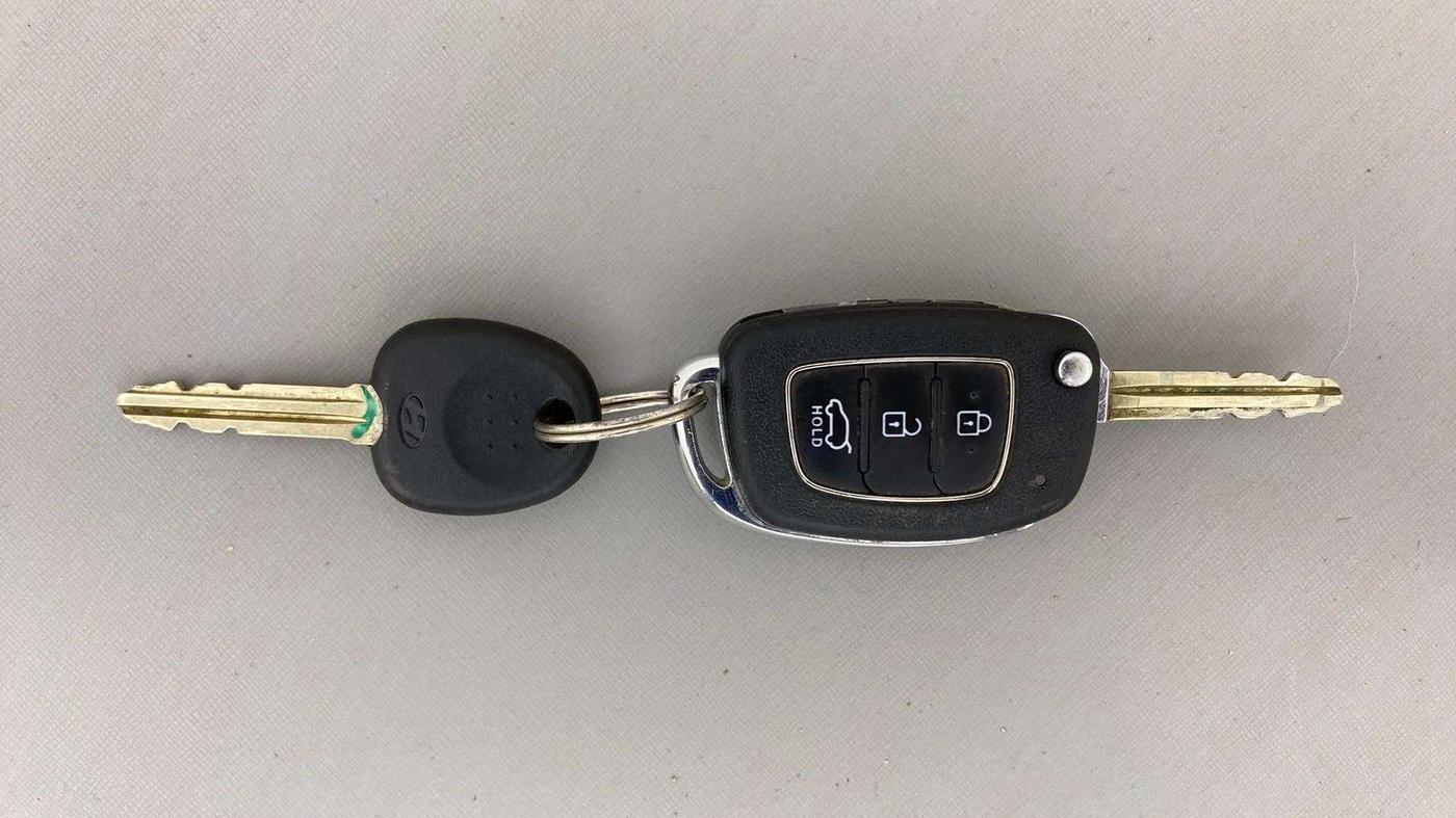 2019 Hyundai Elite i20 MAGNA PLUS 1.2, Petrol, Manual, 43,881 km, Key Close Up