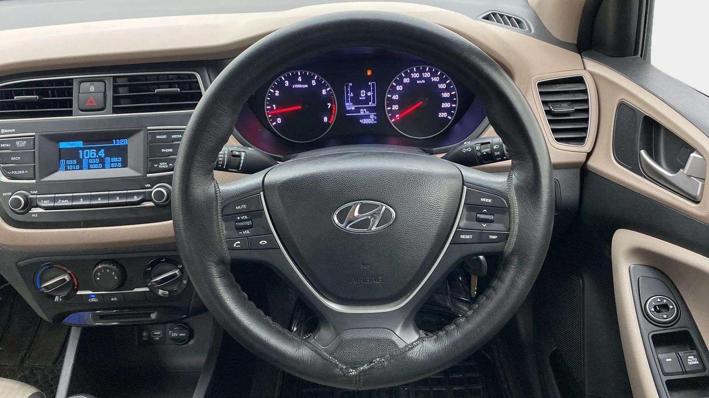 2019 Hyundai Elite i20 MAGNA PLUS 1.2, Petrol, Manual, 43,881 km, Steering Wheel Close Up