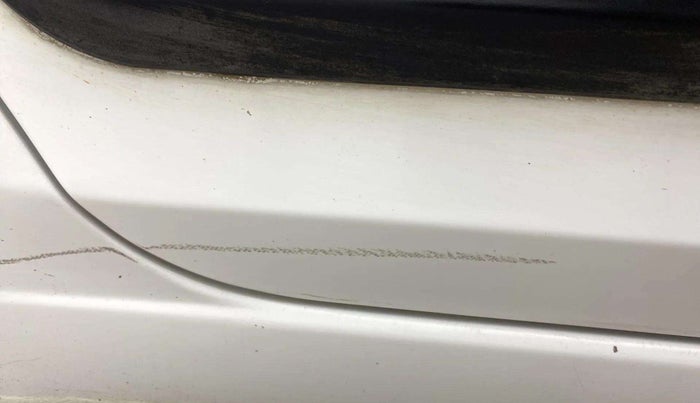 2019 Hyundai Elite i20 MAGNA PLUS 1.2, Petrol, Manual, 43,881 km, Right rear door - Minor scratches