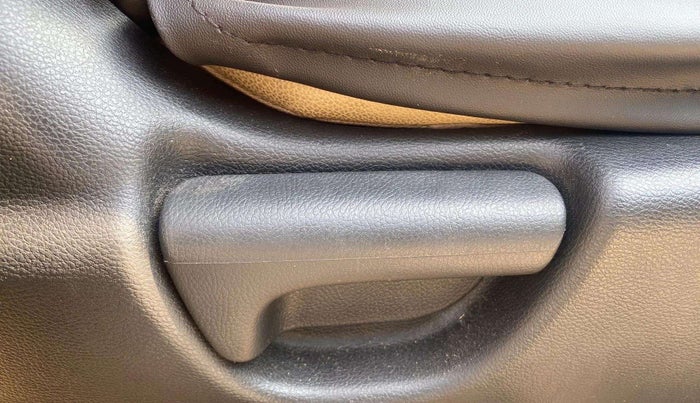 2015 Honda City 1.5L I-VTEC VX, Petrol, Manual, 45,228 km, Driver Side Adjustment Panel