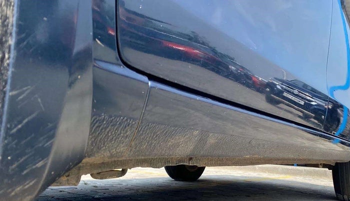 2016 Maruti Ertiga ZDI + SHVS, Diesel, Manual, 82,954 km, Left running board - Minor scratches