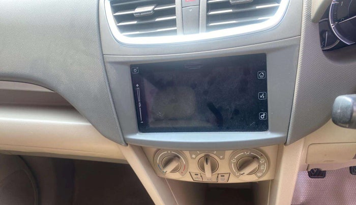 2016 Maruti Ertiga ZDI + SHVS, Diesel, Manual, 82,954 km, Infotainment system - GPS Card not working/missing