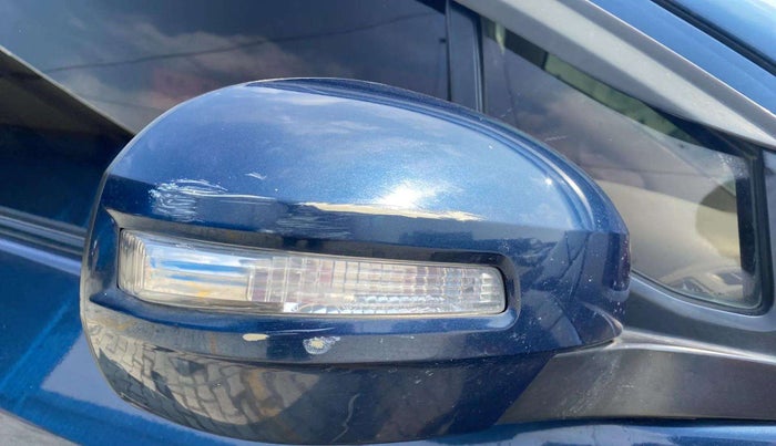 2016 Maruti Ertiga ZDI + SHVS, Diesel, Manual, 82,954 km, Right rear-view mirror - Minor scratches