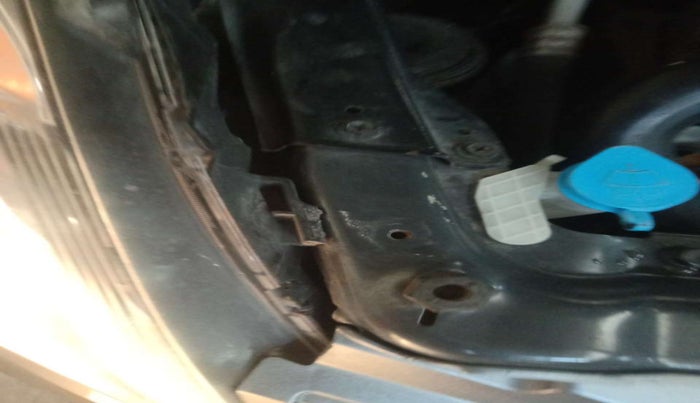 2016 Maruti Swift Dzire VDI ABS, Diesel, Manual, 56,309 km, Right headlight - Clamp has minor damage