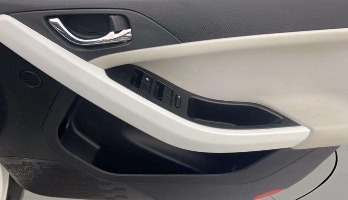 2024 Tata NEXON CREATIVE + SUNROOF 1.2 PETROL, Petrol, Manual, 17,994 km, Driver Side Door Panels Control