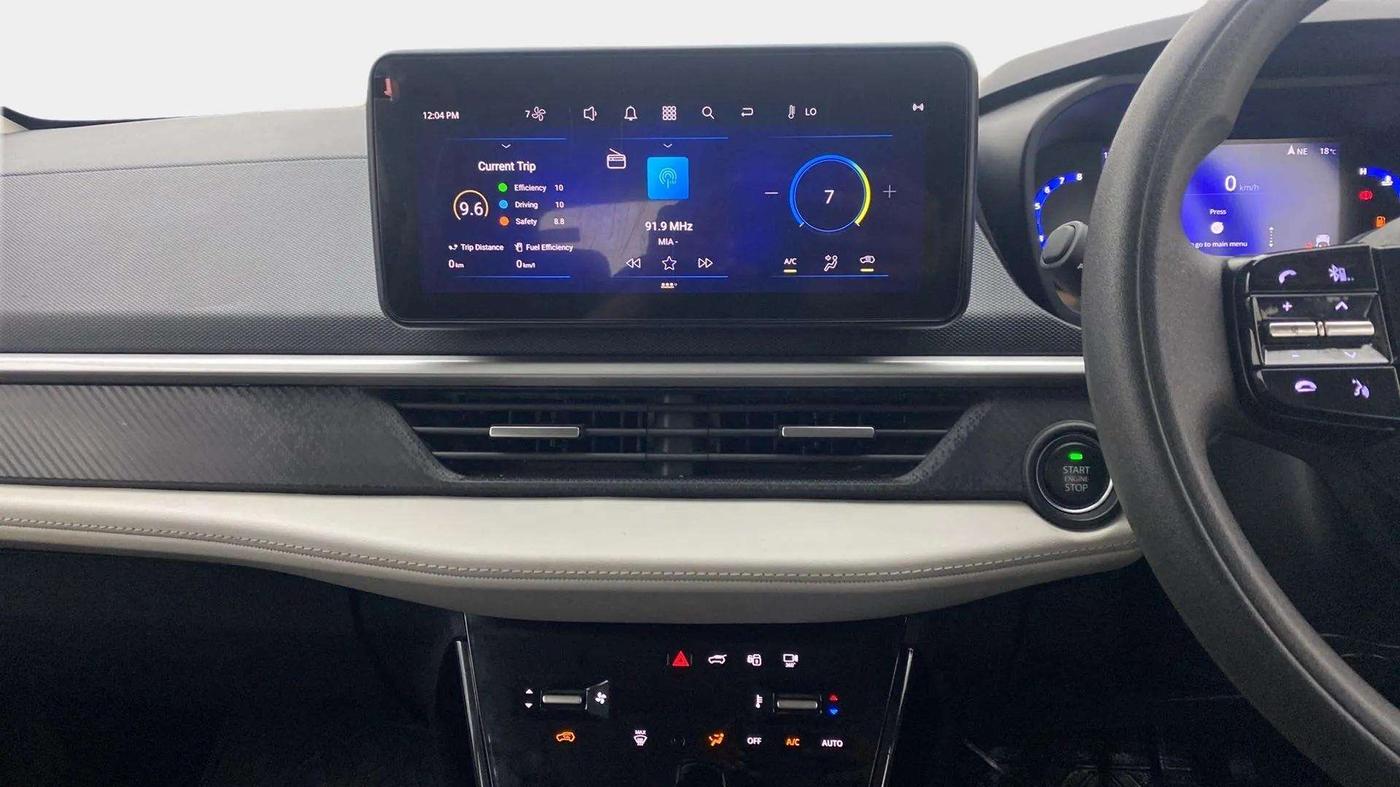 2024 Tata NEXON CREATIVE + SUNROOF 1.2 PETROL, Petrol, Manual, 17,994 km, Air Conditioner