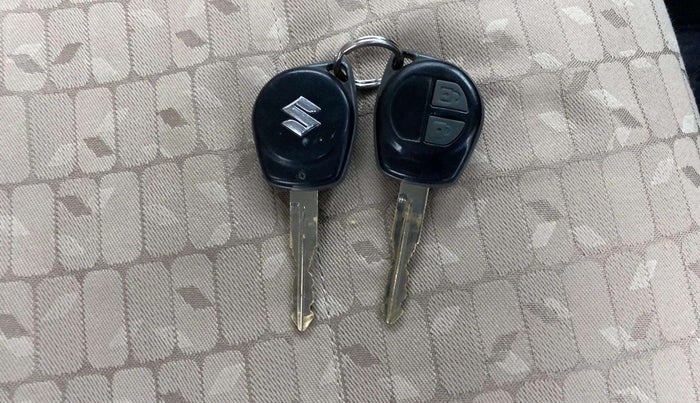 2017 Maruti Wagon R 1.0 VXI, Petrol, Manual, 76,201 km, Key Close Up