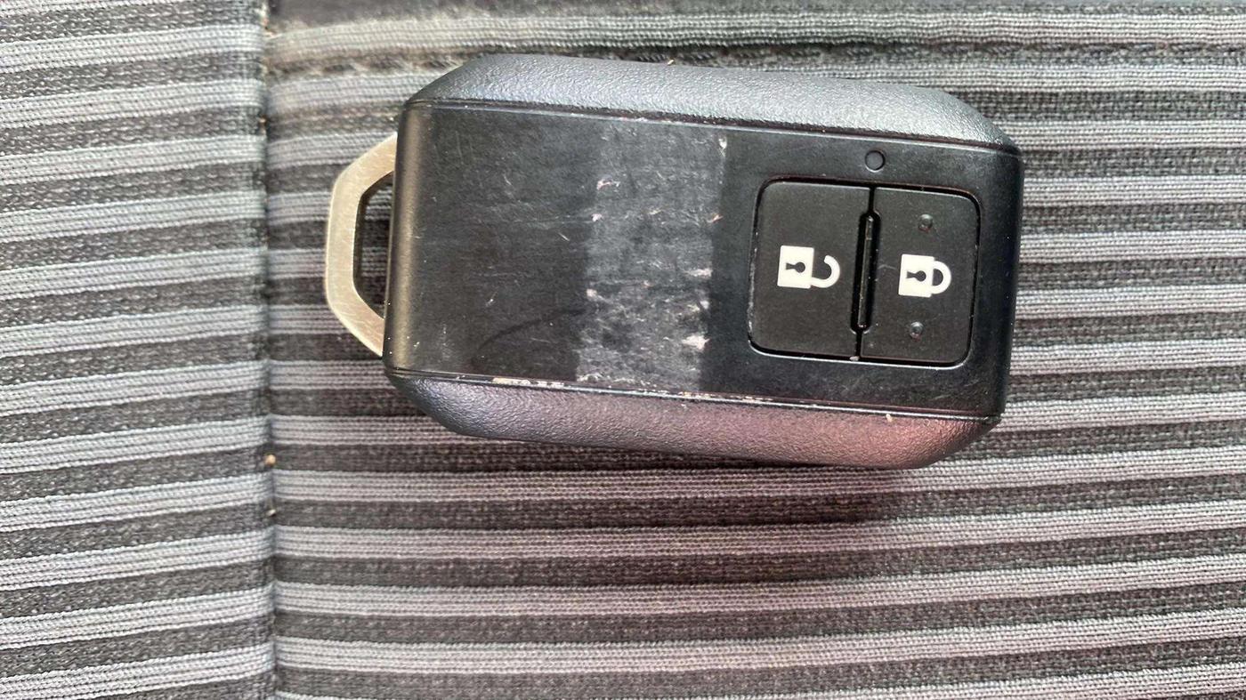 2022 Maruti XL6 ZETA MT, Petrol, Manual, 16,246 km, Key Close Up