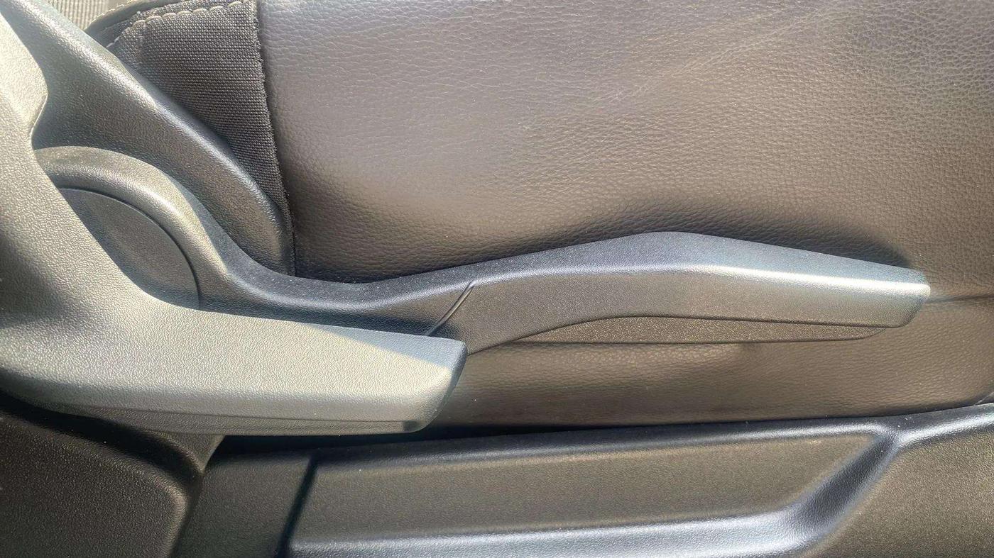 2022 Maruti XL6 ZETA MT, Petrol, Manual, 16,246 km, Driver Side Adjustment Panel
