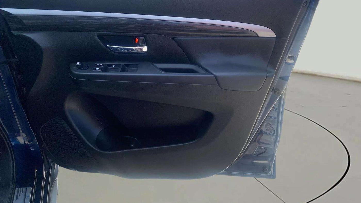2022 Maruti XL6 ZETA MT, Petrol, Manual, 16,246 km, Driver Side Door Panels Control