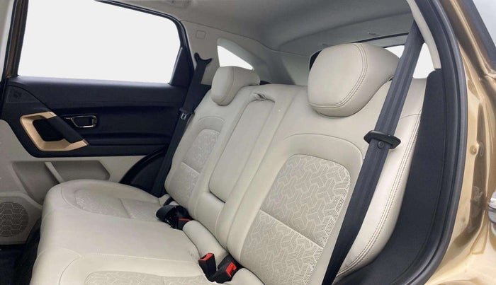 2022 Tata Harrier XZA PLUS JET 2.0L, Diesel, Automatic, 20,234 km, Right Side Rear Door Cabin