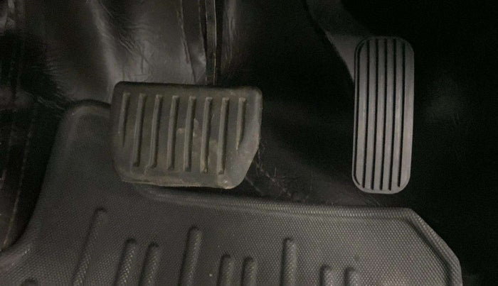 2022 Tata Harrier XZA PLUS JET 2.0L, Diesel, Automatic, 20,234 km, Pedals