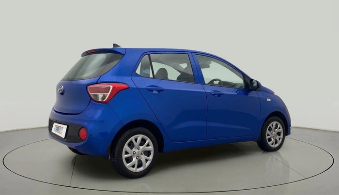 2018 Hyundai Grand i10 MAGNA 1.2 KAPPA VTVT, Petrol, Manual, 15,564 km, Right Back Diagonal