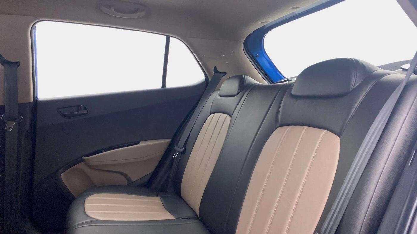 2018 Hyundai Grand i10 MAGNA 1.2 KAPPA VTVT, Petrol, Manual, 15,564 km, Right Side Rear Door Cabin