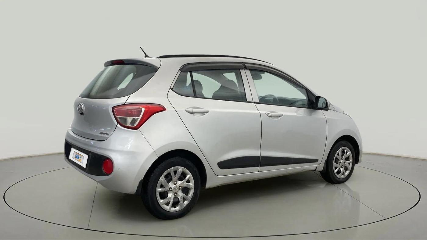 2018 Hyundai Grand i10 SPORTZ 1.2 KAPPA VTVT, Petrol, Manual, 86,900 km, Right Back Diagonal